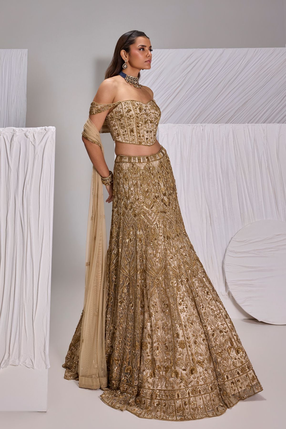 Gilded Seraphina